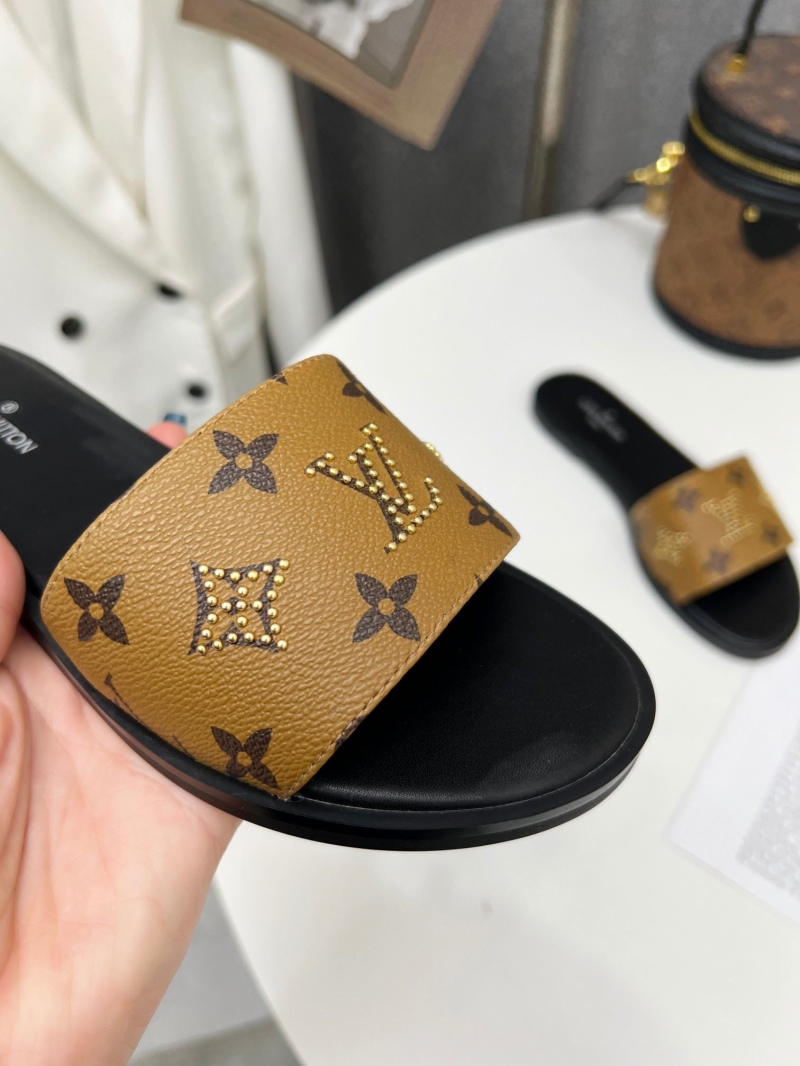 Louis Vuitton Slippers